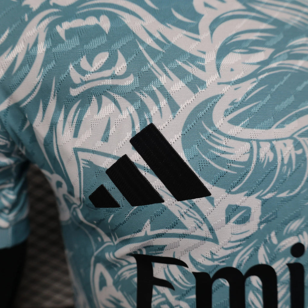 Maillot Réal Madrid concept 2025-2026